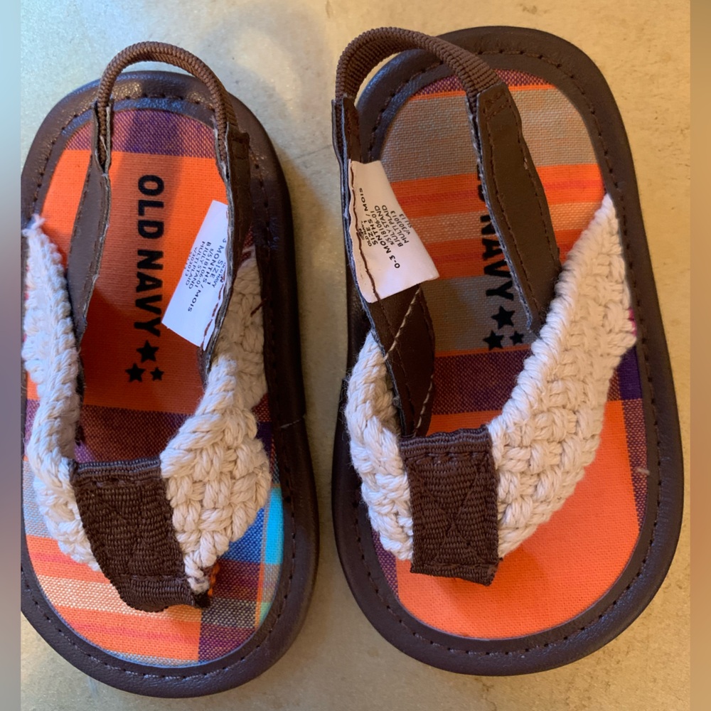 BUNDLE NEW Old Navy Flip Flops and Bon Bebe Crib Shoes.
